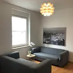 B - Sunny Business With Roof-top Terrace For 2-4 Guests Apartamento Düsseldorf