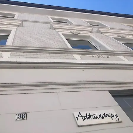 B - Sunny Business With Roof-top Terrace For 2-4 Guests Apartment Dusseldorf