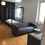Appartamento B - Sunny Business With Roof-top Terrace For 2-4 Guests