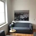Appartamento B - Sunny Business With Roof-top Terrace For 2-4 Guests