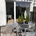 B - Sunny Business With Roof-top Terrace For 2-4 Guests Appartamento *