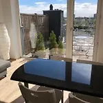 B - Sunny Business With Roof-top Terrace For 2-4 Guests * Düsseldorf