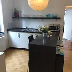 B - Sunny Business With Roof-top Terrace For 2-4 Guests * Düsseldorf