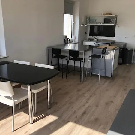 Appartement B - Sunny Business With Roof-top Terrace For 2-4 Guests *