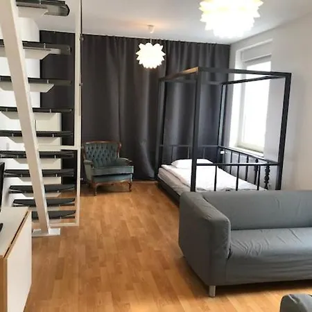 Daire B - Sunny Business With Roof-top Terrace For 2-4 Guests