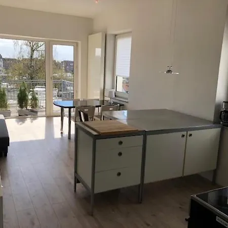 Appartement B - Sunny Business With Roof-top Terrace For 2-4 Guests *