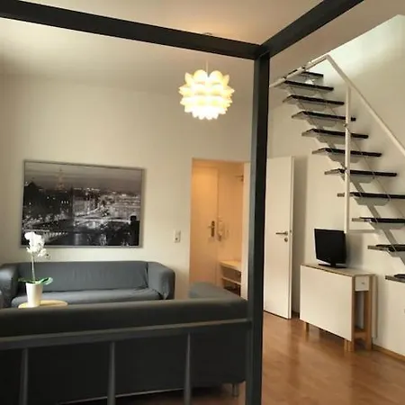 B - Sunny Business With Roof-top Terrace For 2-4 Guests Appartement Düsseldorf