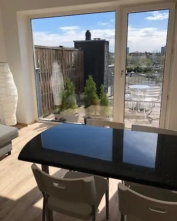 B - Sunny Business With Roof-top Terrace For 2-4 Guests * Düsseldorf