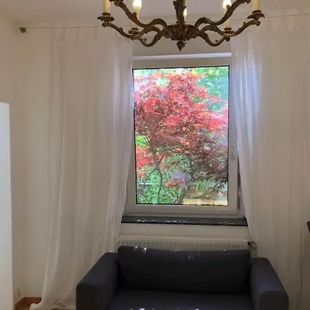 B - Sunny Business With Roof-top Terrace For 2-4 Guests Appartement *