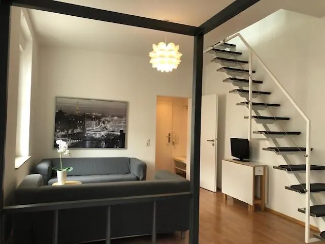 B - Sunny Business With Roof-top Terrace For 2-4 Guests Apartamento Düsseldorf