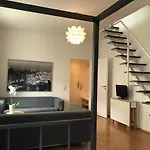B - Sunny Business With Roof-top Terrace For 2-4 Guests Apartman Düsseldorf