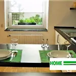 B - Sunny Business With Roof-top Terrace For 2-4 Guests * Düsseldorf
