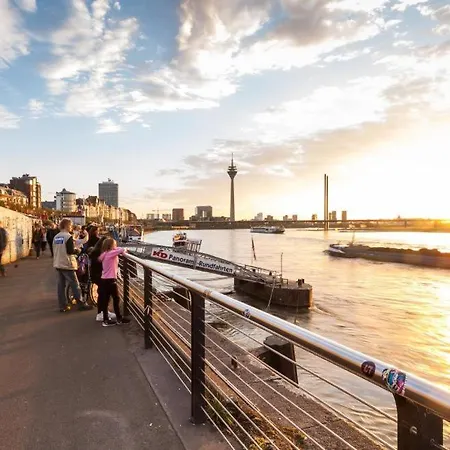 B - Sunny Business With Roof-top Terrace For 2-4 Guests Appartamento *