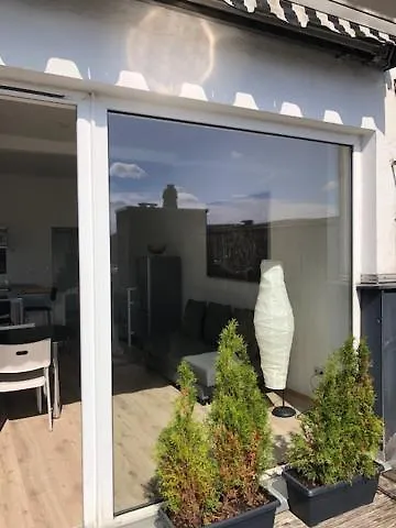 B - Sunny Business With Roof-top Terrace For 2-4 Guests Appartamento *