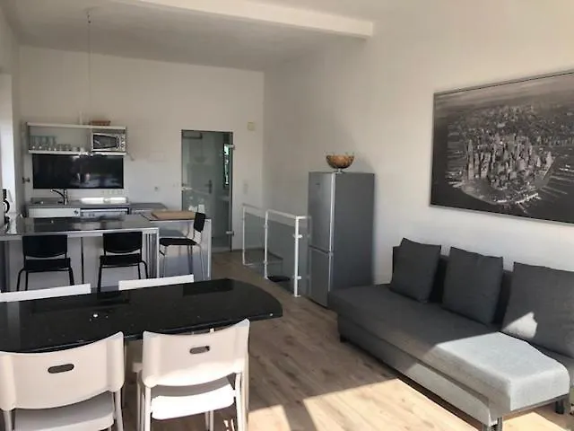 Appartamento B - Sunny Business With Roof-top Terrace For 2-4 Guests *