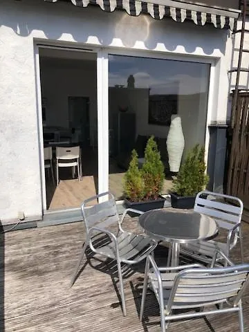 B - Sunny Business With Roof-top Terrace For 2-4 Guests Appartamento *